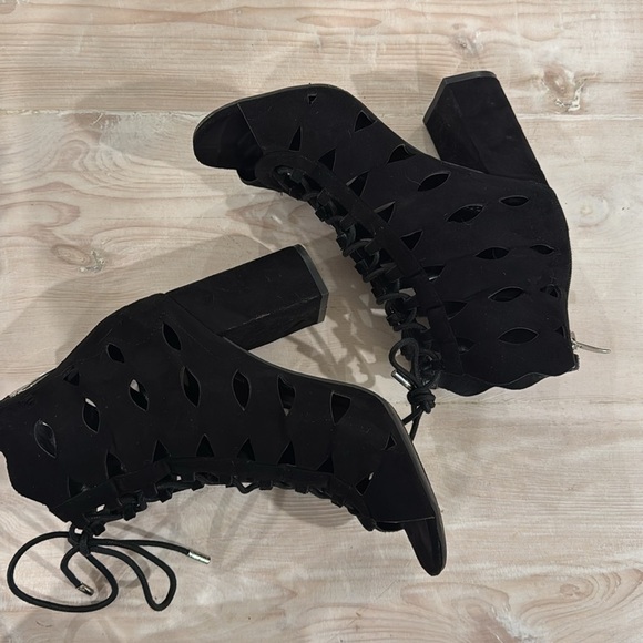 Guess open toe booties - Picture 6 of 7